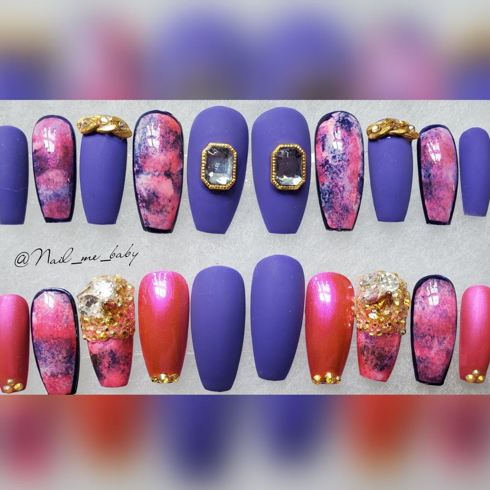 Luxurious press-on Nails - Picture 6 of 7